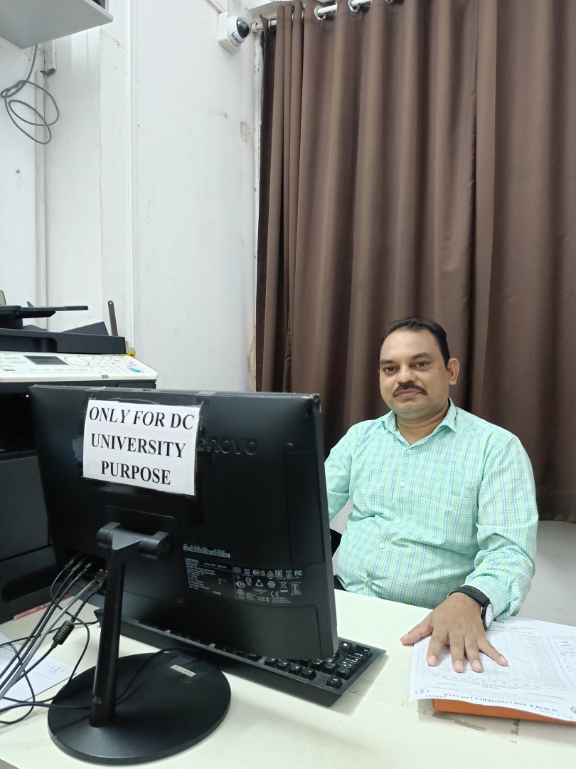 Examination Committee 05 Large