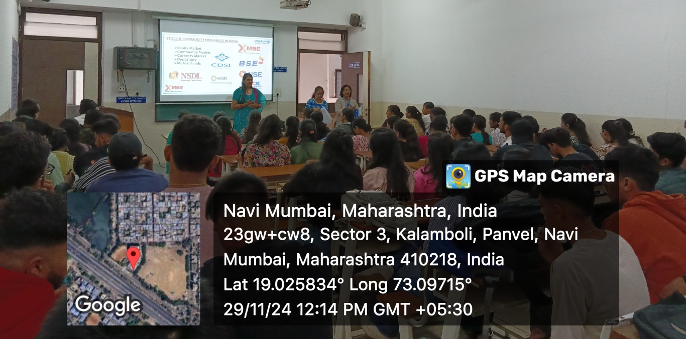 Ms. Surabhi Gupta addressing the queries of BMS students 1