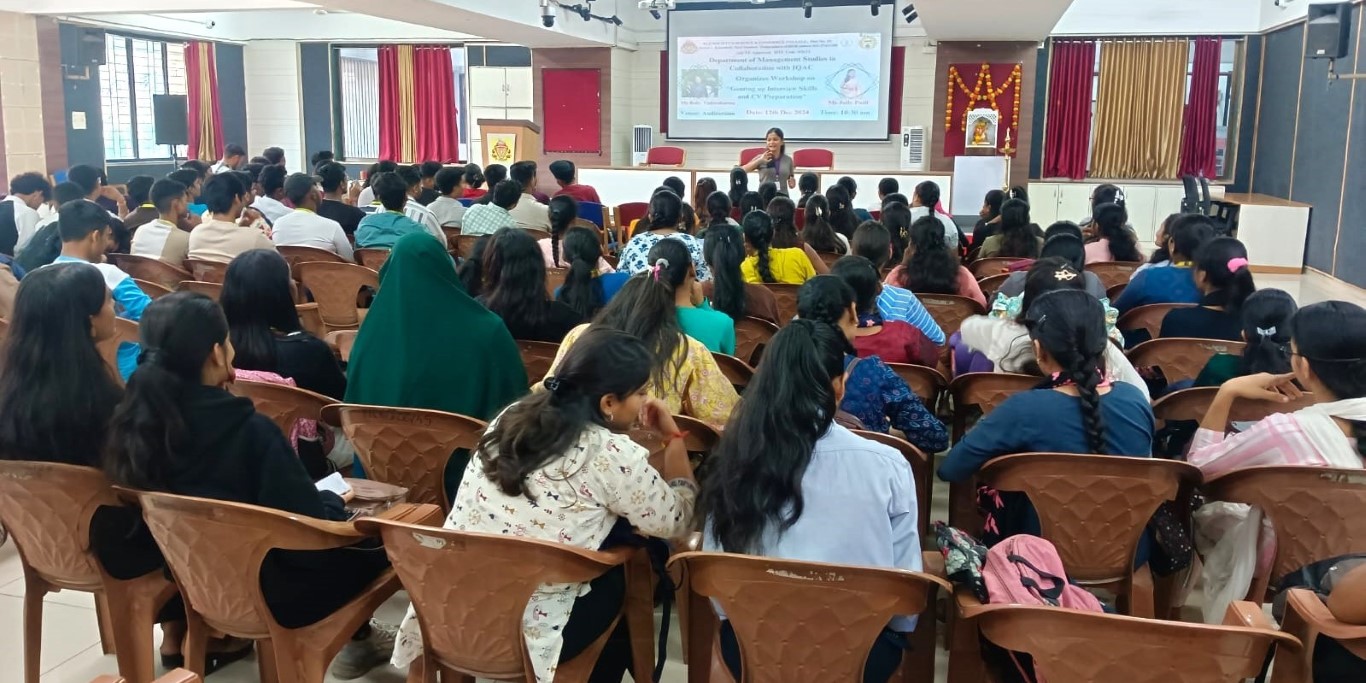 Resource Person Ms. Juily Patil addressing the queries of students