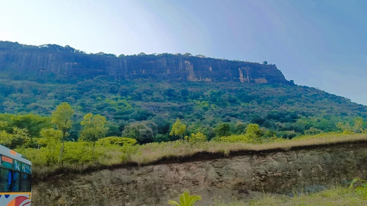 One Day Staff Picnic Shivneri Ozar Junnar 02 1 rotated