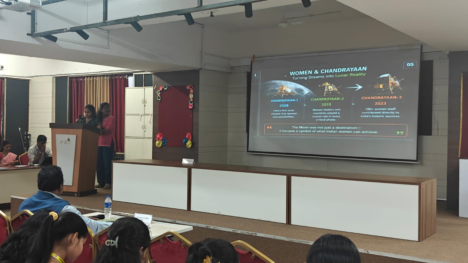 Powerpoint Presentation Competition 04