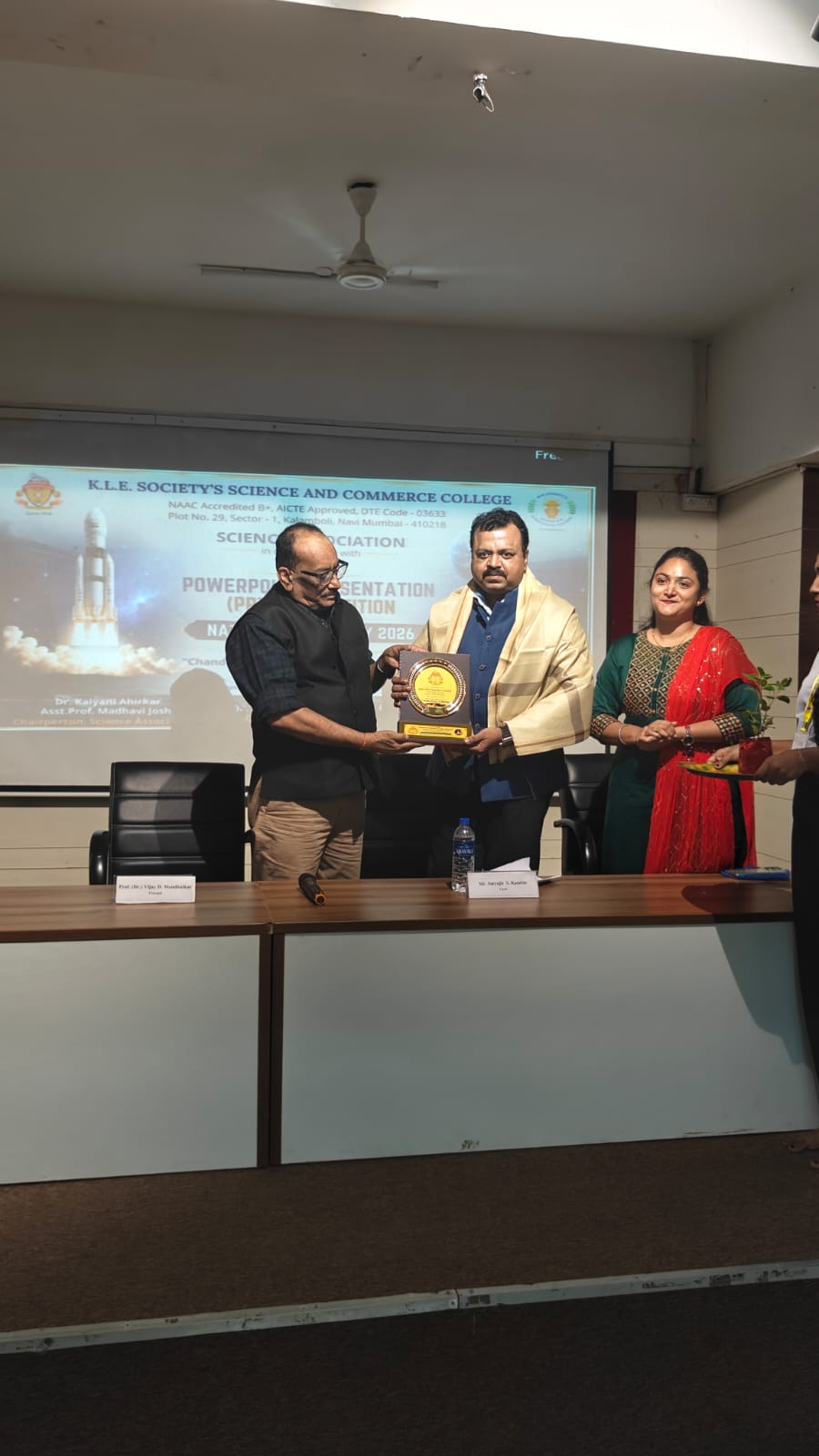Powerpoint Presentation Competition 08
